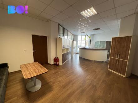 Pronájem kanceláře, 156 m²
