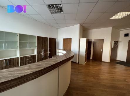 Pronájem kanceláře, 156 m²