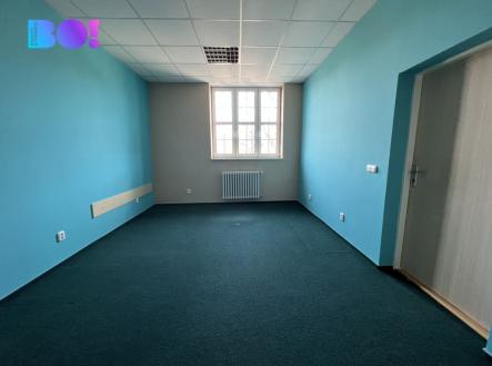Pronájem kanceláře, 61 m²