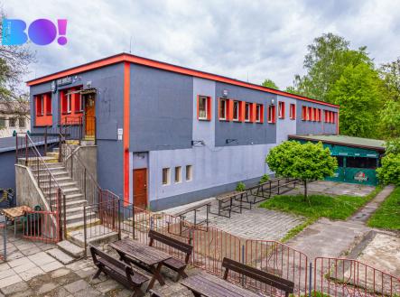 Pronájem obchodní prostor, 126 m²