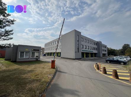 Pronájem kanceláře, 157 m²