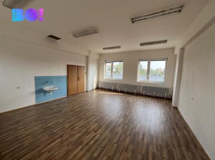 Pronájem kanceláře, 157 m²