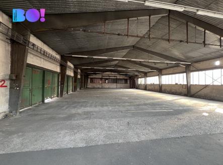 Pronájem skladovací prostor, 778 m²