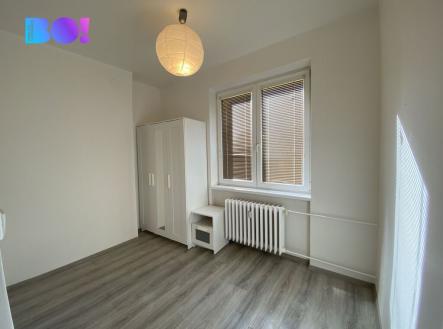 Pronájem bytu, 1+kk, 35 m²