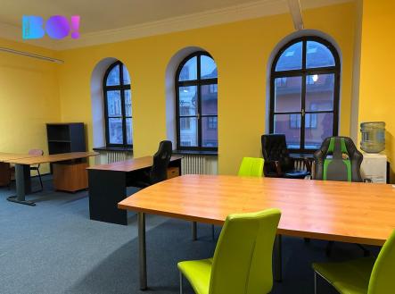 Pronájem kanceláře, 64 m²