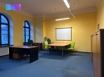 Pronájem kanceláře, 64 m²