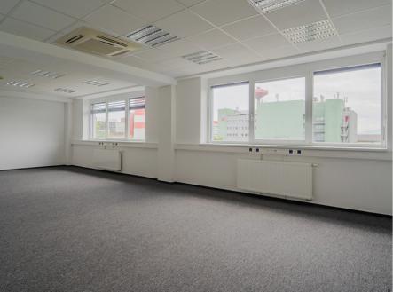 Pronájem kanceláře, 300 m²