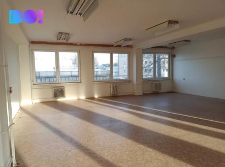 Pronájem kanceláře, 129 m²