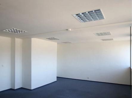 Pronájem kanceláře, 1 202 m²