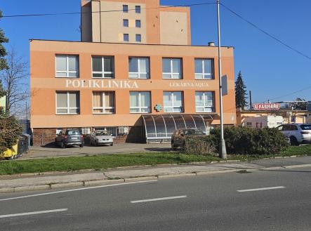 Pronájem obchodní prostory, 204 m² obrázek