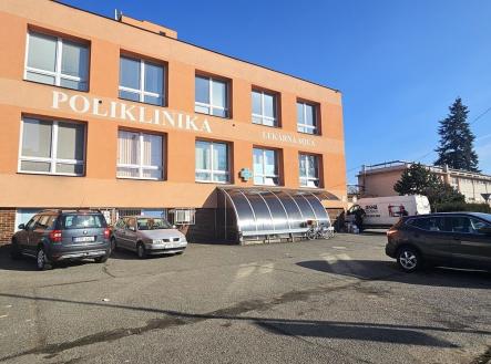 Pronájem obchodní prostory, 204 m²