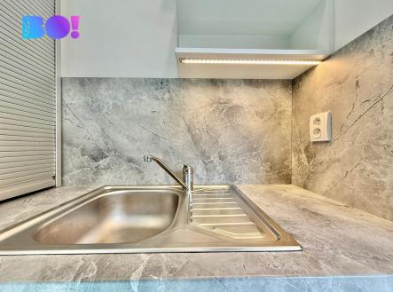 Pronájem bytu, 1+kk, 22 m²