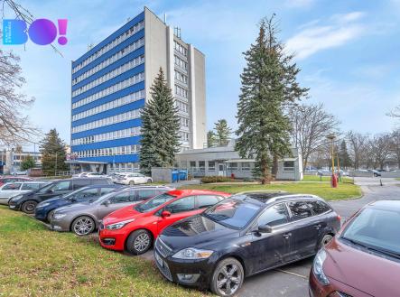 Pronájem kanceláře, 510 m²