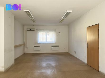 Pronájem kanceláře, 89 m²