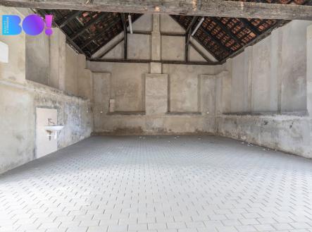 Pronájem skladovací prostor, 125 m²