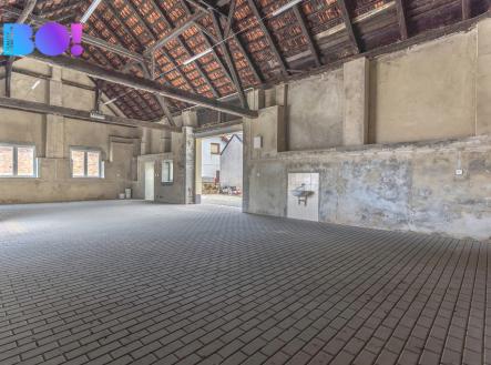 Pronájem skladovací prostor, 125 m²