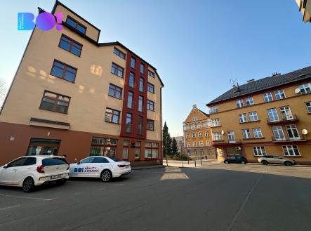 Pronájem obchodní prostor, 88 m²