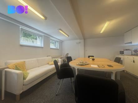 Pronájem kanceláře, 43 m²