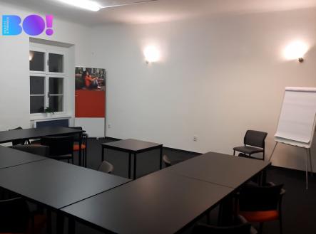 Pronájem kanceláře, 97 m²
