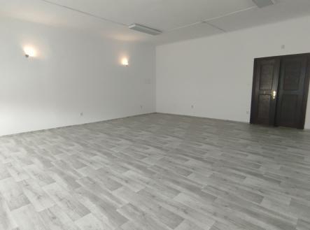 Pronájem kanceláře, 78 m²