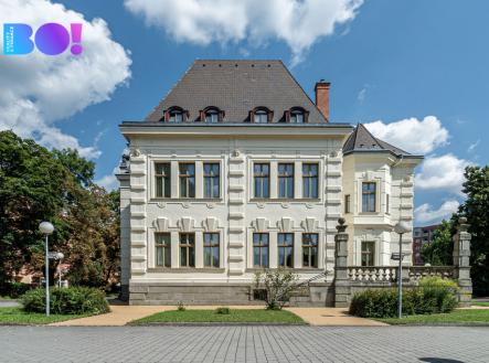 Pronájem kanceláře, 1 650 m²