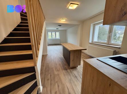 Pronájem bytu, 4+kk, 94 m²