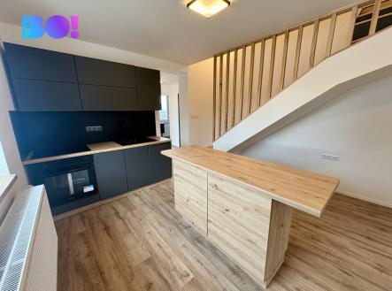 Pronájem bytu, 4+kk, 94 m²