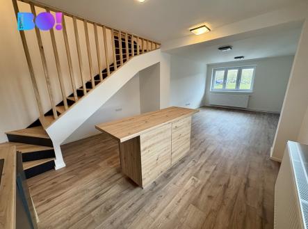 Pronájem bytu, 4+kk, 94 m²