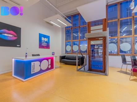 Pronájem kanceláře, 174 m²