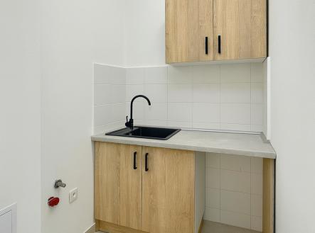 Pronájem kanceláře, 61 m²