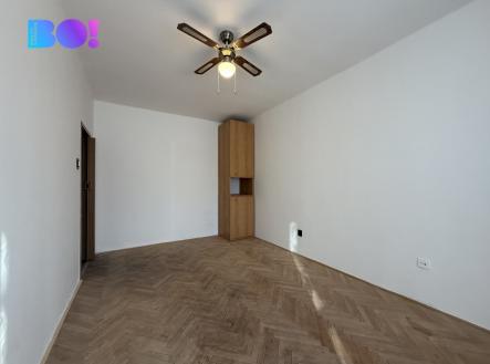 Pronájem bytu, 1+kk, 28 m²
