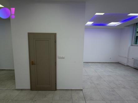 Pronájem obchodní prostory, 70 m²