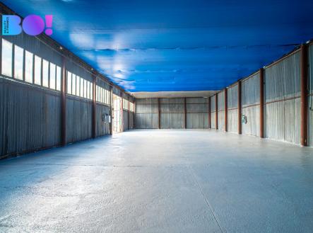 Pronájem skladovací prostor, 150 m²