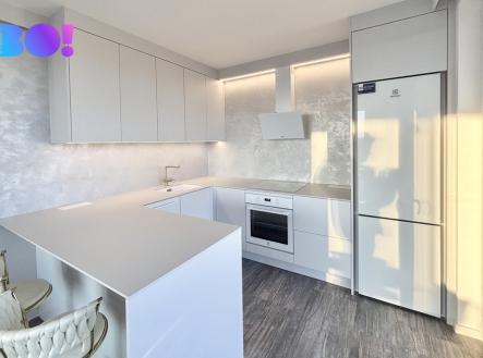 Pronájem bytu, 2+kk, 80 m²