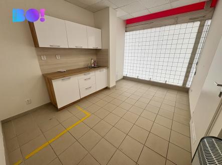 Pronájem obchodní prostor, 428 m²