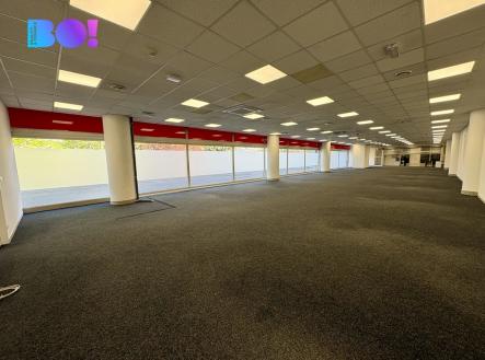 Pronájem obchodní prostor, 428 m²