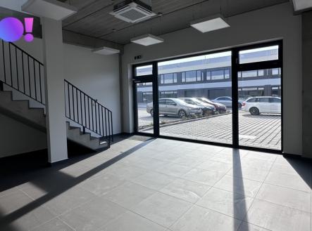 Pronájem obchodní prostory, 439 m² obrázek