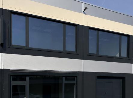 Pronájem obchodní prostor, 439 m²