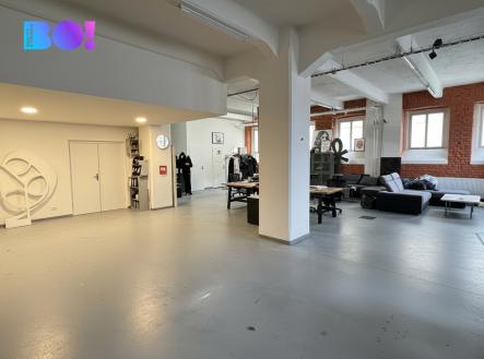 Pronájem kanceláře, 150 m²