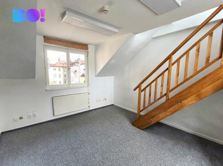 Pronájem kanceláře, 57 m²