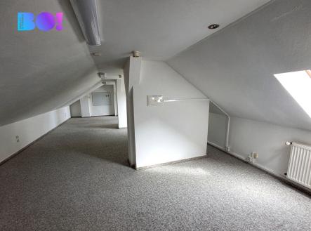 Pronájem kanceláře, 57 m²