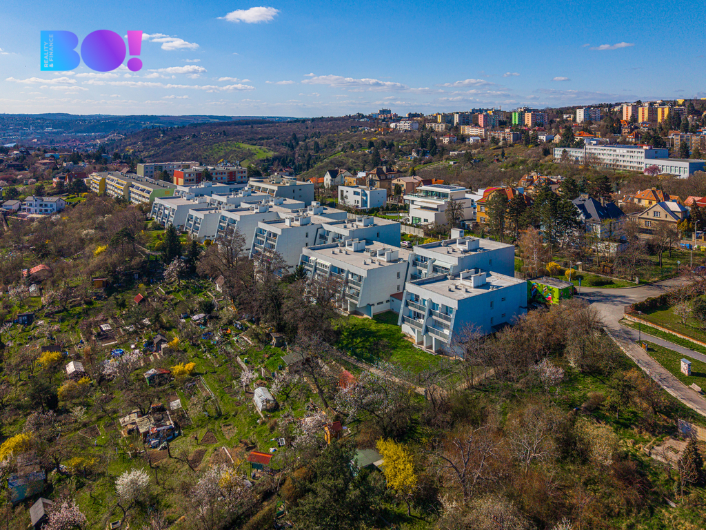 pohled na bytový dům