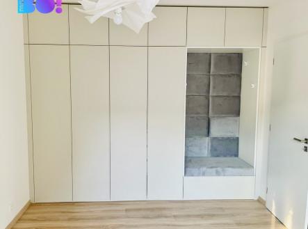 Pronájem bytu, 2+kk, 61 m²