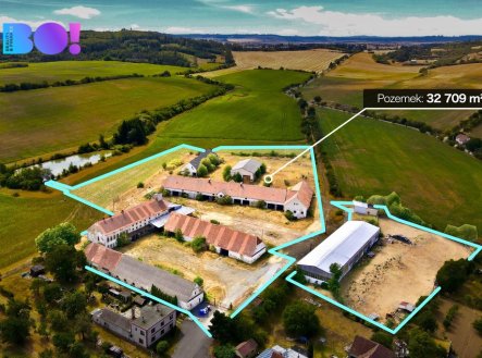 Prodej zemědělského areálu 32 709 m², Vícenice u Dolních Lažan, okres Třebíč