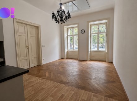 Pronájem bytu, 1+kk, 35 m²