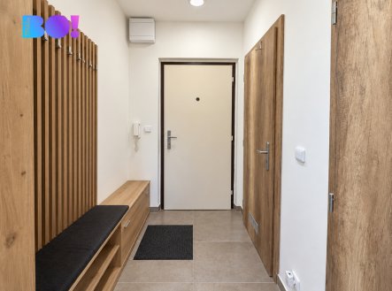 Pronájem bytu, 1+kk, 27 m²