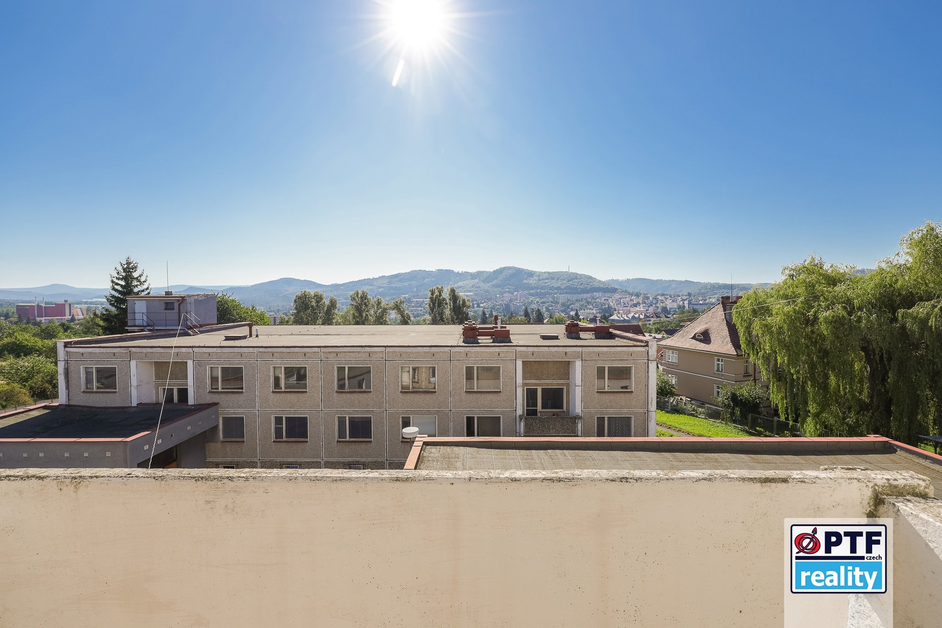 3 Pronájem kanceláře 25m2 50m2 75m2 100m2 Karlovy Vary Bohatice Jáchymovská realitní kancelář RK rea