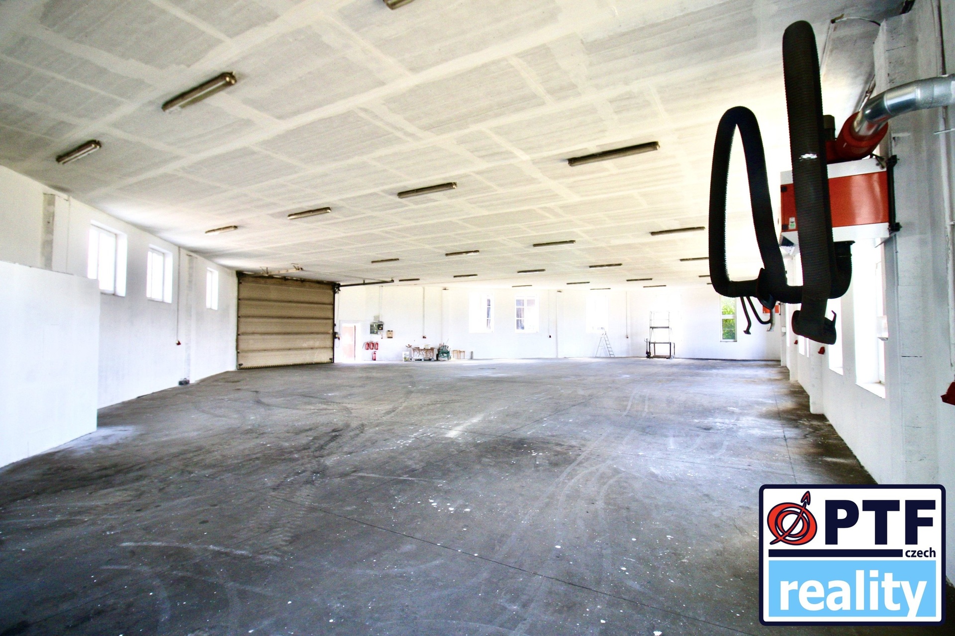 Pronájem skladové/výrobní haly 510 m2– ideální pro vaše podnikání!