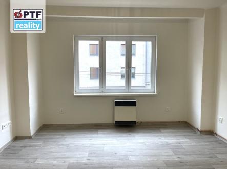 Pronájem bytu, 1+kk, 38 m²