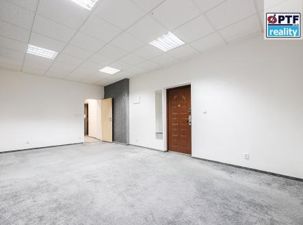 Pronájem obchodní prostor, 43 m²